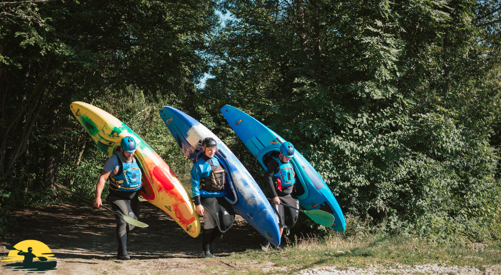 taking kayak with friends